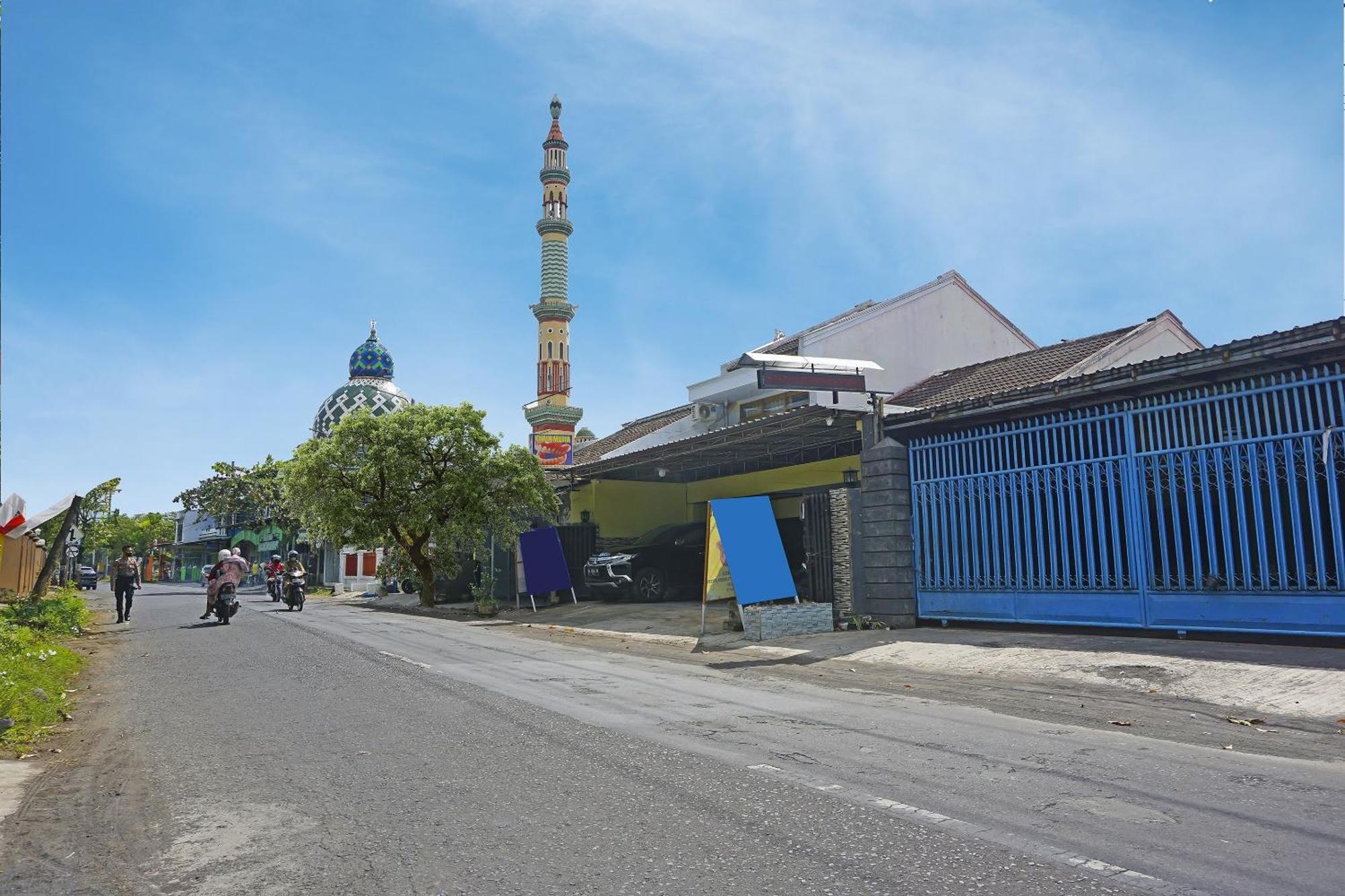 Putih Mulia Homestay Syariah Lumajang Zewnętrze zdjęcie