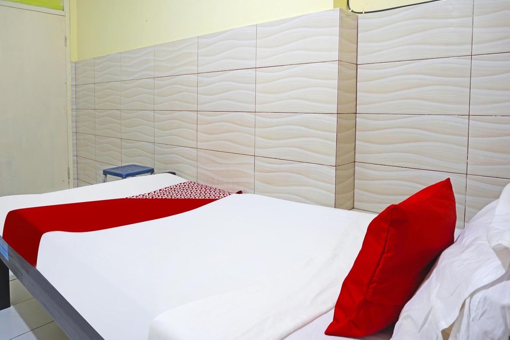 Putih Mulia Homestay Syariah Lumajang Zewnętrze zdjęcie